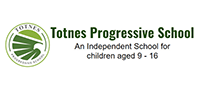 托特尼斯进步学校 Logo